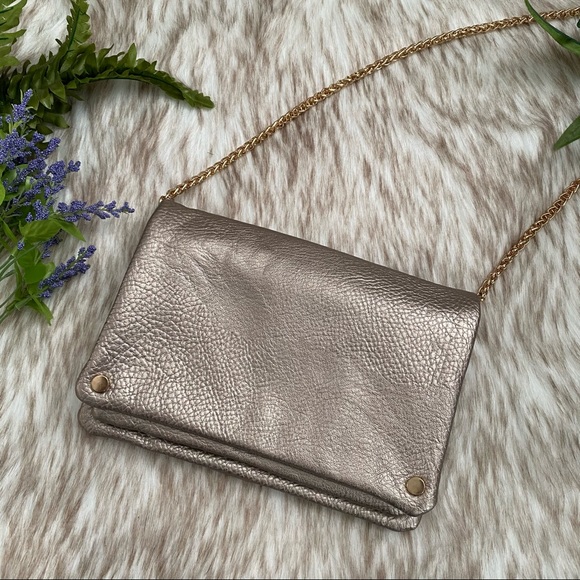 Kimchi Blue Rose Gold Metalic Crossbody Bag - Picture 12 of 13